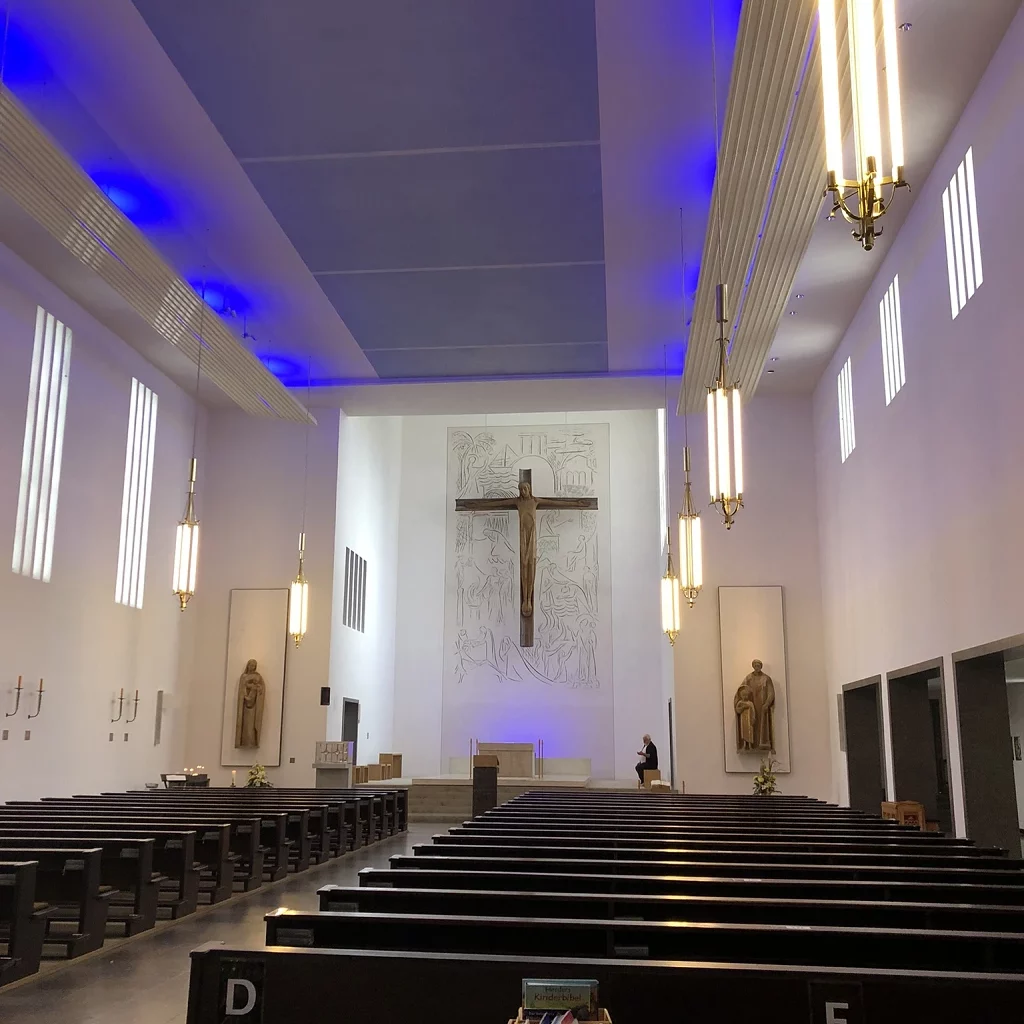St. Augustinus Trudering München Referenz von installierten Beleuchtungen